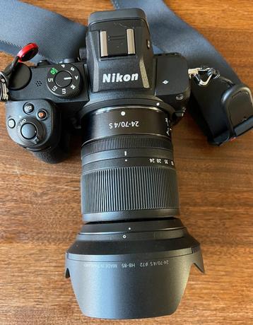 Nikon Z5 met 24-70 lens, tas, 2 filters, Neck strap,  beschikbaar voor biedingen