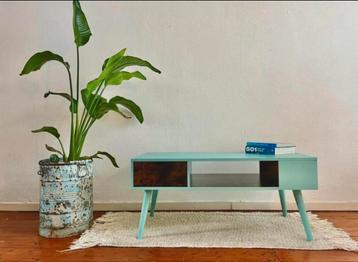 Prachtige Vintage sidetable ‘Vintage Blue’ beschikbaar voor biedingen