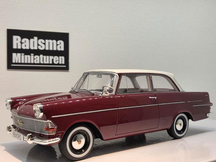 Opel Rekord P2 1961 - Rood/Wit - 1:18 BOS Models, Hobby en Vrije tijd, Modelauto's | 1:18, Nieuw, Auto, Ophalen of Verzenden