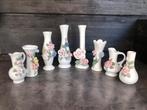8 kleine brocante vaasjes met roosjes, Ophalen