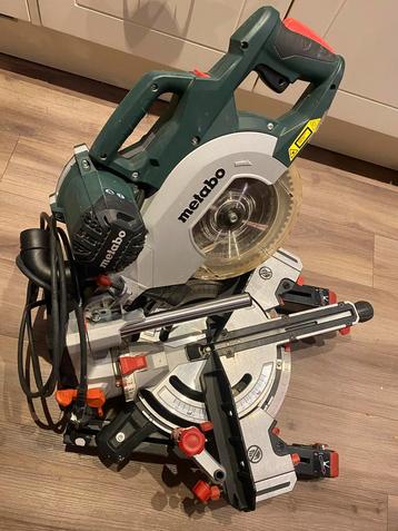 Metabo KGSV 72 Xact SYM Afkortzaag met onderstel beschikbaar voor biedingen