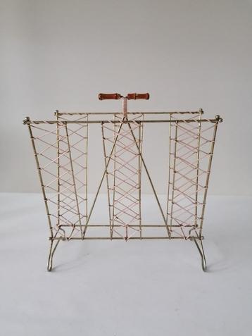 vintage retro midcentury lectuur/krantenstandaard izgst beschikbaar voor biedingen