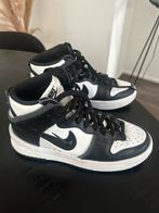 Nike Dunk Panda maat 39 zo goed als nieuw, Zwart, Nike, Ophalen of Verzenden, Sneakers of Gympen