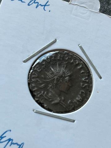 Romeinse antoninianus Victorinus beschikbaar voor biedingen