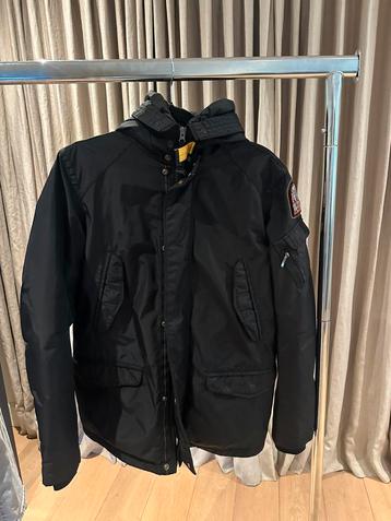 Parajumpers jas beschikbaar voor biedingen