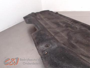 Motorkap Bekleding van een Renault Trafic beschikbaar voor biedingen