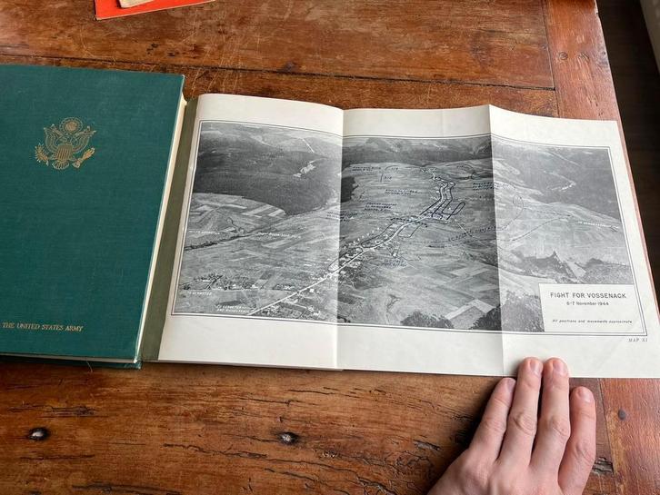 WO2 Amerikaans naslagwerk Hürtgenwald Vossenack Kall Trail, Verzamelen, Militaria | Tweede Wereldoorlog, Landmacht, Boek of Tijdschrift