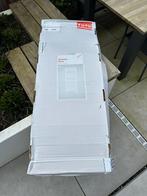 NIEUW Zehnder Aura Mat Zwart Elektrische Radiator 130 x 50, Doe-het-zelf en Verbouw, Verwarming en Radiatoren, 500 tot 800 watt