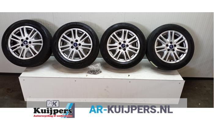Sportvelgenset + banden van een Ford C-Max, Auto-onderdelen, Banden en Velgen, Personenwagen, Gebruikt