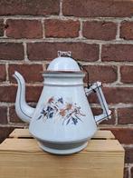 Mooi emaille Theepot met bamboehandvat en bloemen., Antiek en Kunst, Antiek | Emaille, Ophalen of Verzenden
