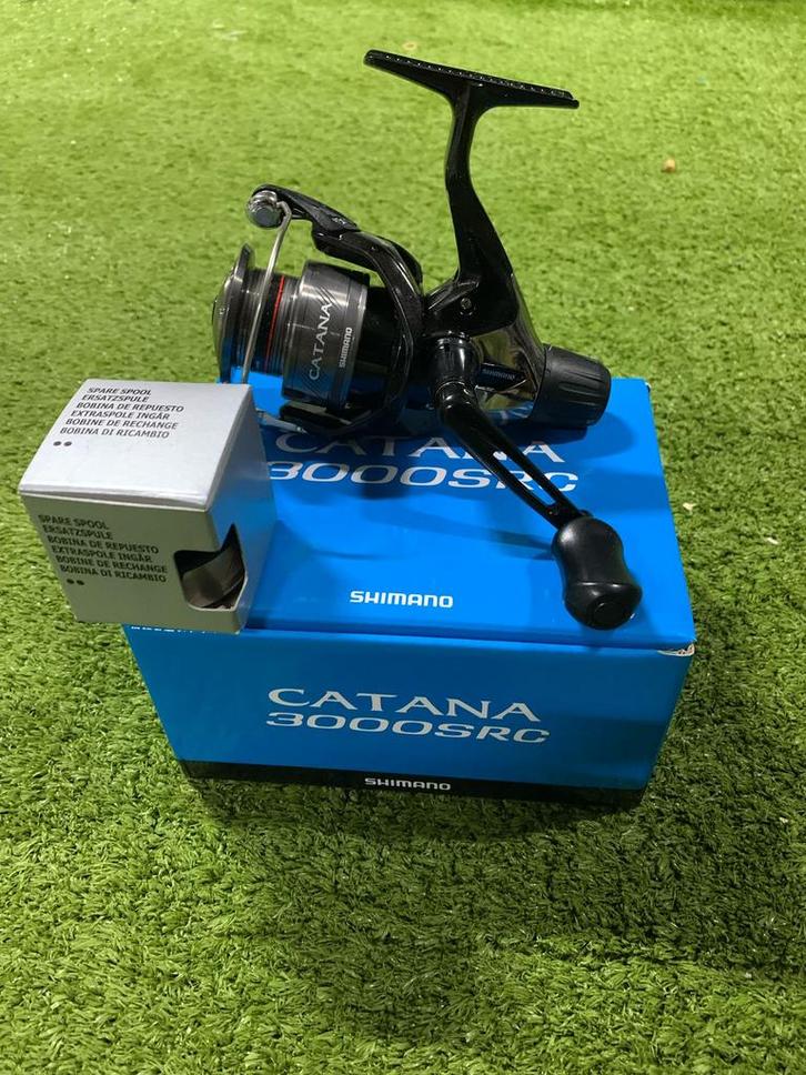 Nieuwe Shimano Catana 3000 SRC molen, 3 lagers & extra spoel, Watersport en Boten, Hengelsport | Roofvissen, Nieuw, Molen, Ophalen of Verzenden