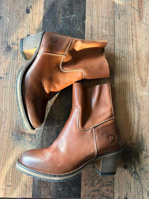 Travelin, Kleding | Dames, Schoenen, Zo goed als nieuw, Bruin, Ophalen of Verzenden