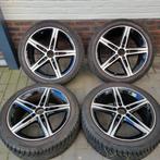 18 inch originele Mercedes velgen met winterbanden A,B,CLA, Auto-onderdelen, Banden en Velgen, 18 inch, Gebruikt, Banden en Velgen