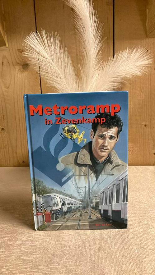 KR-7 Ben de Raaf. Metroramp in Zevenkamp, Boeken, Kinderboeken | Jeugd | 13 jaar en ouder, Zo goed als nieuw, Ophalen of Verzenden