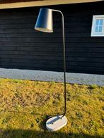 Staande lamp vloerlamp zwart met betonnen voet, Ophalen, Zo goed als nieuw, 150 tot 200 cm