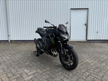 Kawasaki Z800 2016 | Akrapovic uitlaat | lage km beschikbaar voor biedingen