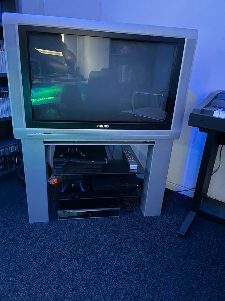 Gezocht: Gratis oude beeldbuis en computer monitors!, Audio, Tv en Foto, Televisies, Ophalen of Verzenden