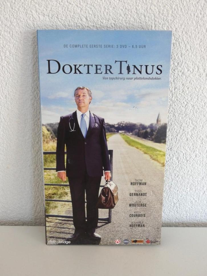 DVD Dokter Tinus seizoen 1, drie dvd's, 6,5 uur kijkplezier, Cd's en Dvd's, Dvd's | Tv en Series, Zo goed als nieuw, Komedie, Alle leeftijden