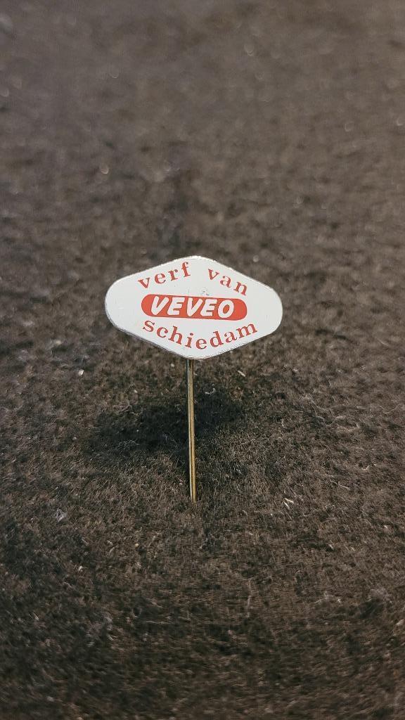 Veveo verf Schiedam speldje, Verzamelen, Speldjes, Pins en Buttons, Zo goed als nieuw, Speldje of Pin, Merk, Verzenden