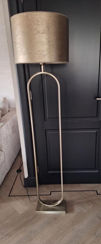 Light & Living vloerlamp met kap van Eigen Stijl Wonen, Huis en Inrichting, Lampen | Vloerlampen, Zo goed als nieuw, Ophalen