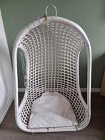 Leuke witte hangstoel, Ophalen, Gebruikt, Wit, Riet of Rotan