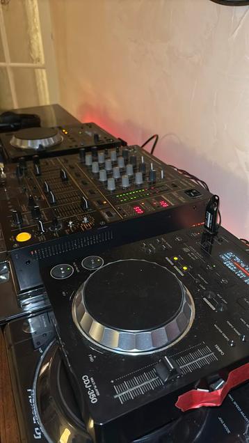 2x CDJ-350 met DJM600 beschikbaar voor biedingen