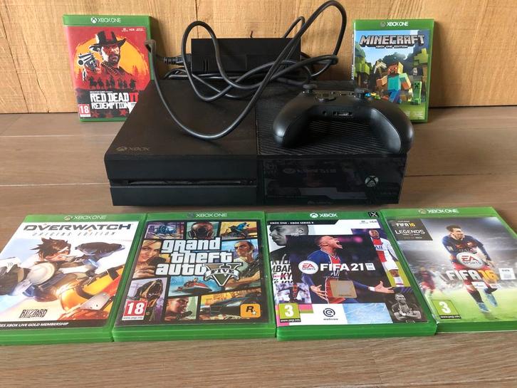 Xbox One met 6 Games en controler!, Spelcomputers en Games, Spelcomputers | Xbox One, Gebruikt, Xbox One, Met 1 controller, Met games