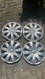 Toyota 15 inch wieldoppen, Ophalen, Gebruikt