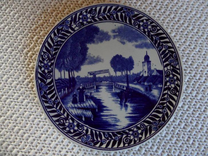 bord boch freres delfts, Antiek en Kunst, Antiek | Servies los, Ophalen of Verzenden