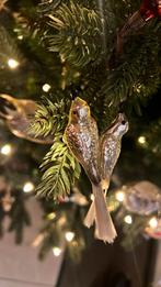 Twee oude/vintage kerstvogeltjes op een clip, Diversen, Kerst, Ophalen of Verzenden, Zo goed als nieuw