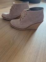 nieuwe sleehakken echt suede leer, Overige typen, Nieuw, Ophalen of Verzenden, Grijs