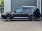 Mitsubishi Outlander 2.4 Intense+ 7p Automaat|Sensoren|Nap, Automaat, 4 cilinders, Zwart, Bedrijf