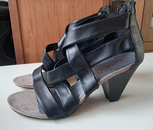 Super leuke zwarte leren sandalen met hakken van LIBELLE 40, Kleding | Dames, Schoenen, Zo goed als nieuw, Sandalen of Muiltjes