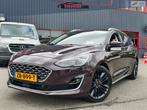 Ford Focus Wagon Vignale / NAP / PANO / HEAD UP / KEYLESS /, Auto's, Ford, 65 €/maand, 125 pk, Gebruikt, Overige kleuren