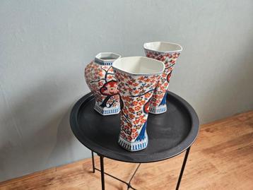 Kast vazen beschikbaar voor biedingen