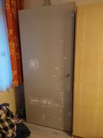 Zware  stalen  kast  met  4  leg  planken, Ophalen