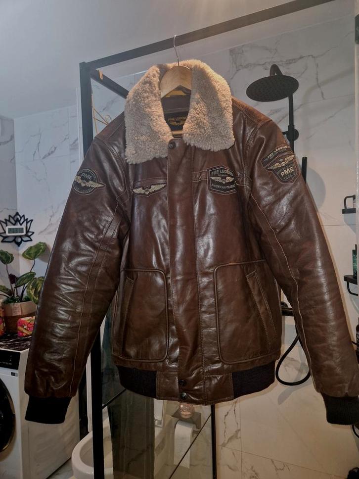 PME Legend Hudson pilotenjack
Maat L van bruin buffelleer, Kleding | Heren, Jassen | Winter, Zo goed als nieuw, Maat 52/54 (L)