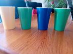 4 melkbekers /beker/2 groen,1 blauw,1 geel /NIEUW, Huis en Inrichting, Nieuw, Ophalen of Verzenden, Overige stijlen, Kop(pen) en/of Schotel(s)