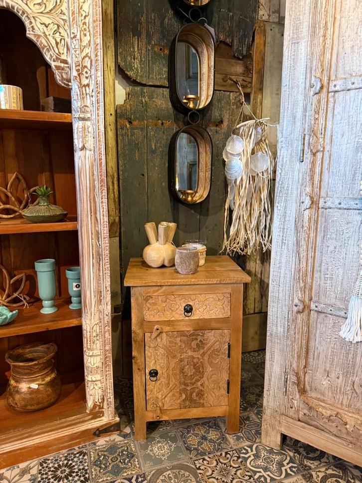 Gave India/Ibiza style nachtkastjes, Huis en Inrichting, Slaapkamer | Nachtkastjes, Nieuw, Hout, Ophalen of Verzenden