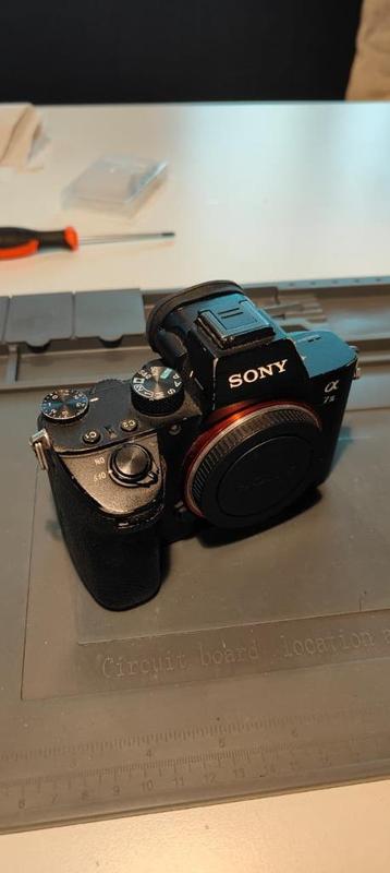 Sony A7III for parts beschikbaar voor biedingen