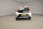 Toyota Aygo 1.0 VVT-i x-play | Trekhaak | Camera | CarPlay |, Voorwielaandrijving, Stof, Gebruikt, Euro 6