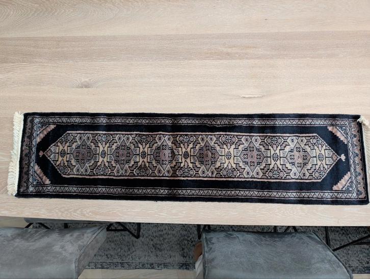 Perzische Tafelloper 130x30 cm (2 dezelfde), Huis en Inrichting, Stoffering | Tapijten en Kleden, Zo goed als nieuw, Minder dan 50 cm