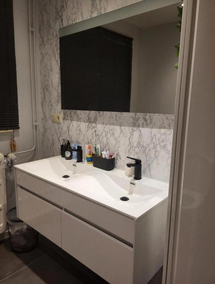 Badkamer spiegel storke lucera X20, Huis en Inrichting, Badkamer | Badkamermeubels, Zo goed als nieuw, Overige typen, Minder dan 100 cm
