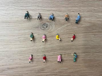 H0 Passagiers / Zittende Figuren / Poppetjes Set 3 ( 1:87 ) beschikbaar voor biedingen