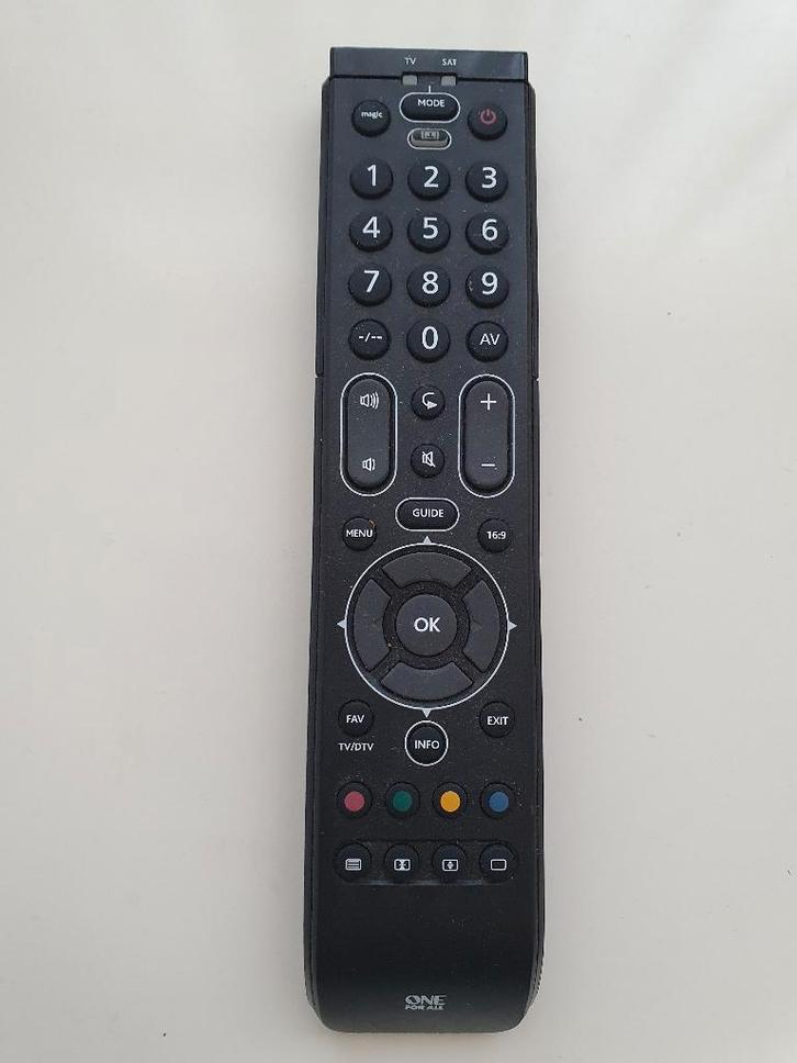 Gratis LCD TV TELEVISIE MET Universele AFSTANDSBEDIENING, Audio, Tv en Foto, Televisies, Gebruikt, LCD, 80 tot 100 cm, Full HD (1080p)