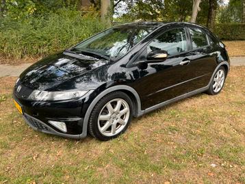 Honda Civic 1.8I Executive 5DR 2009 Zwart, Nw APK, trekhaak! beschikbaar voor biedingen