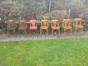 Café Stoeltjes - Set van 7 beschikbaar voor biedingen