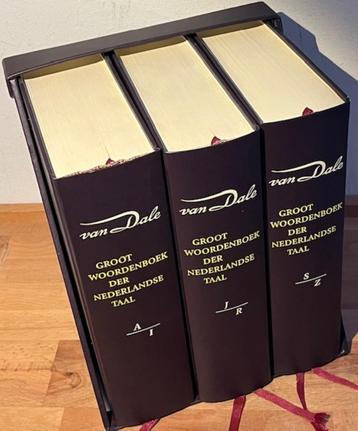 Van Dale. Cassette met Groot woordenboek der Ned. Taal. 1999 beschikbaar voor biedingen