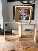 Drie houten wandrekjes - 24, 26, 28 cm, Huis en Inrichting, Ophalen of Verzenden, Zo goed als nieuw