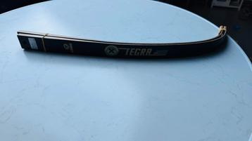 Core Tegra recurve schroeflatten beschikbaar voor biedingen